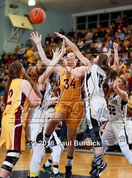 Thumbnail 2 in Elk County Catholic vs Keystone (District IX A Final) photogallery.