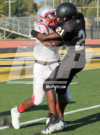 Thumbnail 2 in Lincoln vs Antioch photogallery.