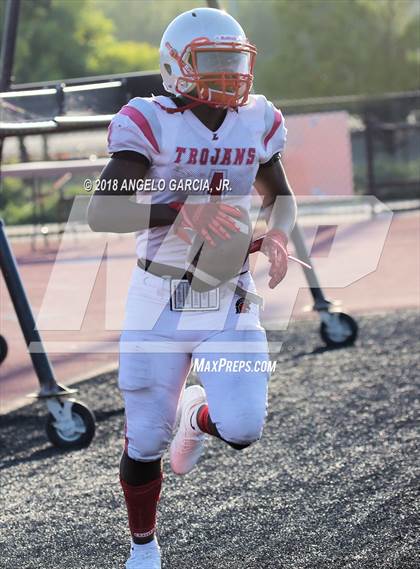 Thumbnail 3 in Lincoln vs Antioch photogallery.