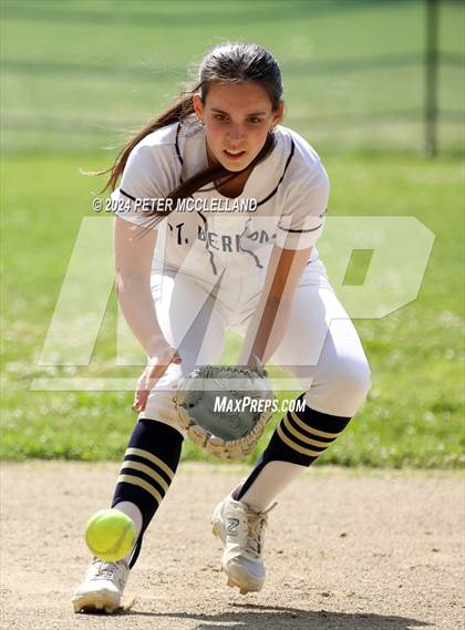 Thumbnail 3 in St. Bernard's Central Catholic vs Amesbury (MIAA Division 4 Round of 32) photogallery.