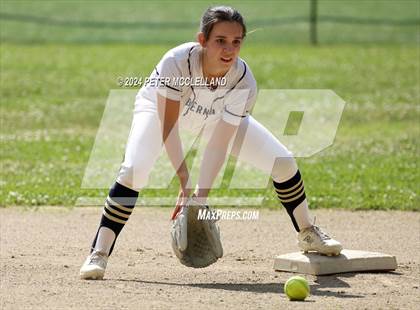 Thumbnail 2 in St. Bernard's Central Catholic vs Amesbury (MIAA Division 4 Round of 32) photogallery.