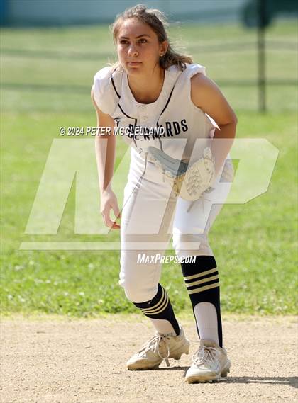Thumbnail 2 in St. Bernard's Central Catholic vs Amesbury (MIAA Division 4 Round of 32) photogallery.