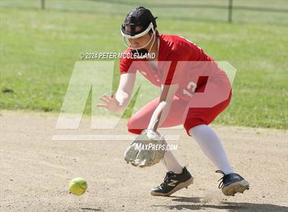 Thumbnail 3 in St. Bernard's Central Catholic vs Amesbury (MIAA Division 4 Round of 32) photogallery.