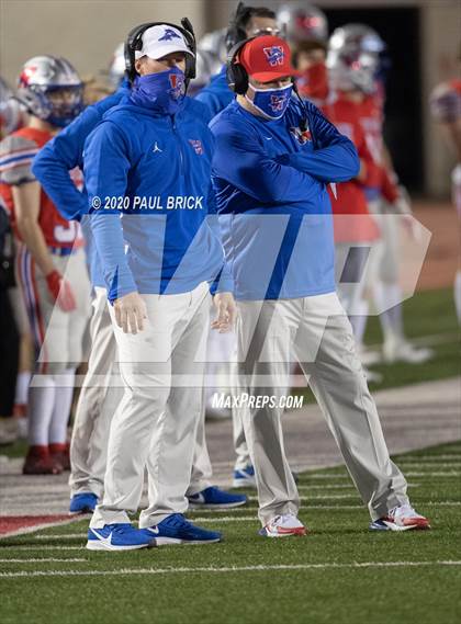 Thumbnail 1 in Westlake vs Hays photogallery.