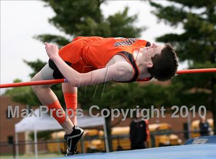 Thumbnail 2 in Harlem Boys Track Regional photogallery.