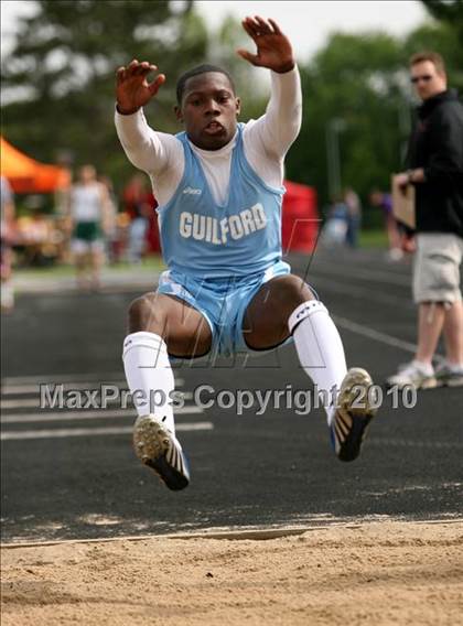Thumbnail 3 in Harlem Boys Track Regional photogallery.