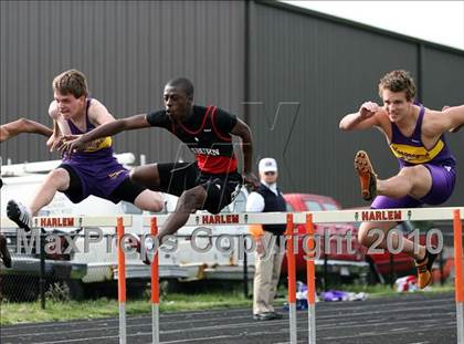 Thumbnail 3 in Harlem Boys Track Regional photogallery.