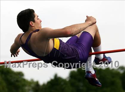 Thumbnail 3 in Harlem Boys Track Regional photogallery.