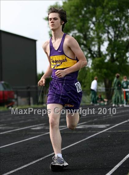 Thumbnail 3 in Harlem Boys Track Regional photogallery.