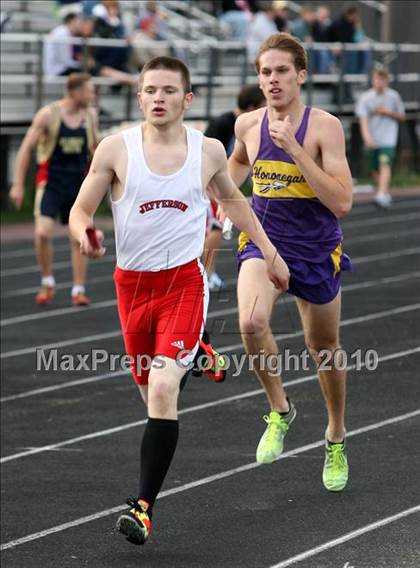 Thumbnail 2 in Harlem Boys Track Regional photogallery.