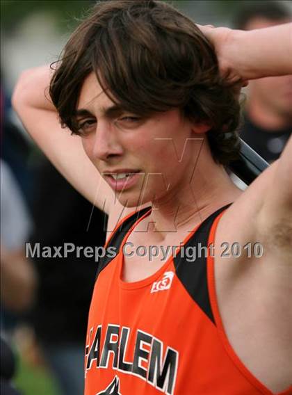Thumbnail 1 in Harlem Boys Track Regional photogallery.