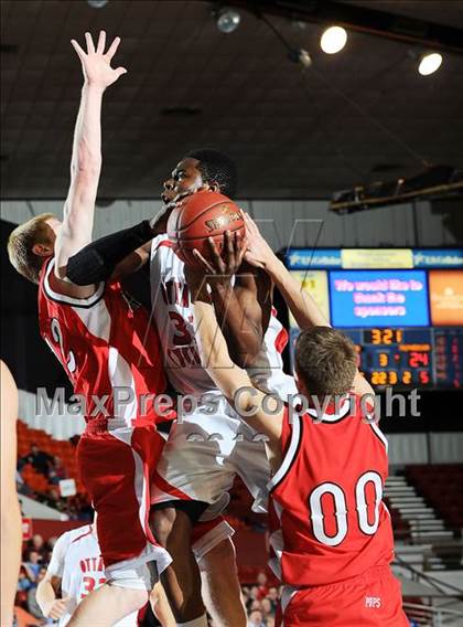 Thumbnail 2 in McPherson vs Ottawa (KSHSAA 4A State 1st Round) photogallery.
