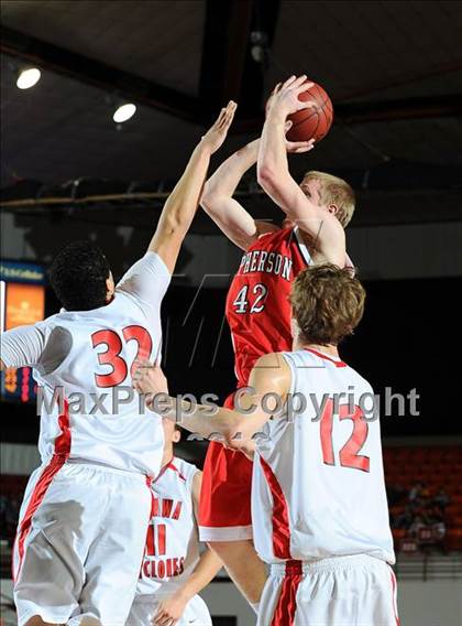 Thumbnail 3 in McPherson vs Ottawa (KSHSAA 4A State 1st Round) photogallery.