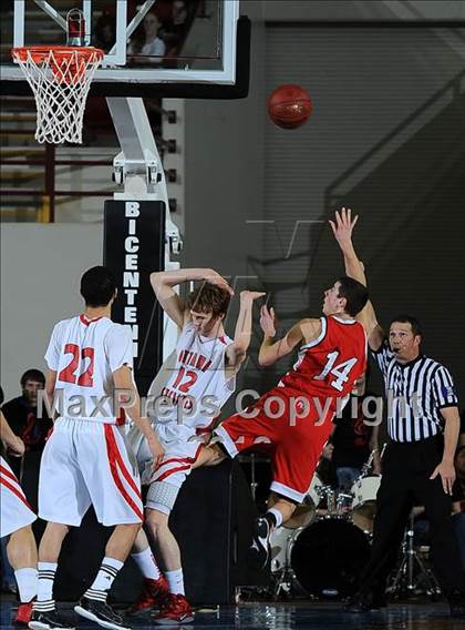 Thumbnail 1 in McPherson vs Ottawa (KSHSAA 4A State 1st Round) photogallery.