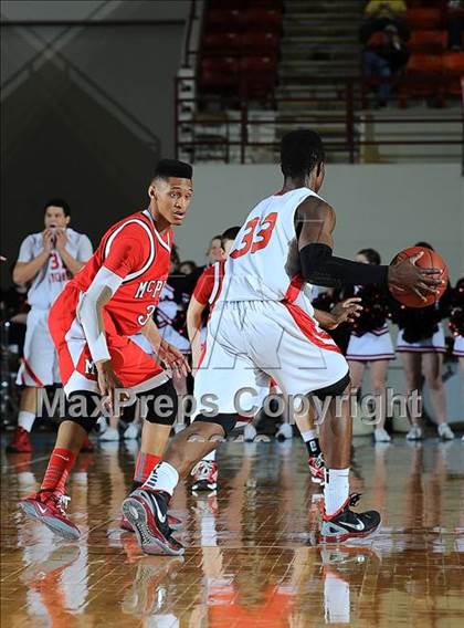 Thumbnail 2 in McPherson vs Ottawa (KSHSAA 4A State 1st Round) photogallery.