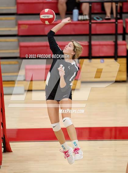 Thumbnail 3 in Howe @ Pottsboro photogallery.