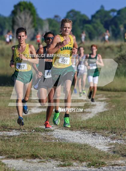 Thumbnail 2 in Weeki Wachee Invitational photogallery.