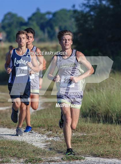 Thumbnail 1 in Weeki Wachee Invitational photogallery.