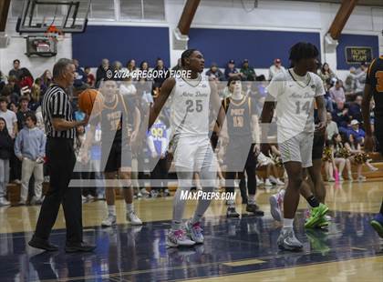 Thumbnail 1 in Notre Dame (SO) vs. Poly photogallery.