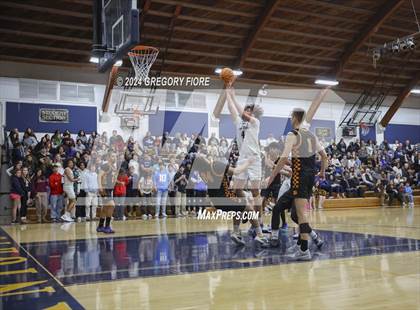 Thumbnail 1 in Notre Dame (SO) vs. Poly photogallery.