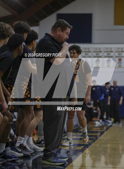Thumbnail 1 in Notre Dame (SO) vs. Poly photogallery.
