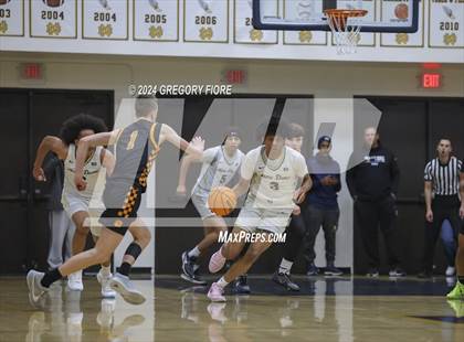 Thumbnail 1 in Notre Dame (SO) vs. Poly photogallery.