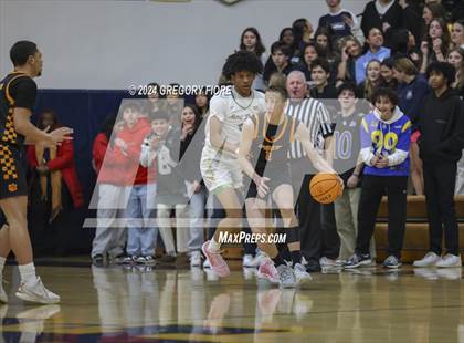 Thumbnail 2 in Notre Dame (SO) vs. Poly photogallery.