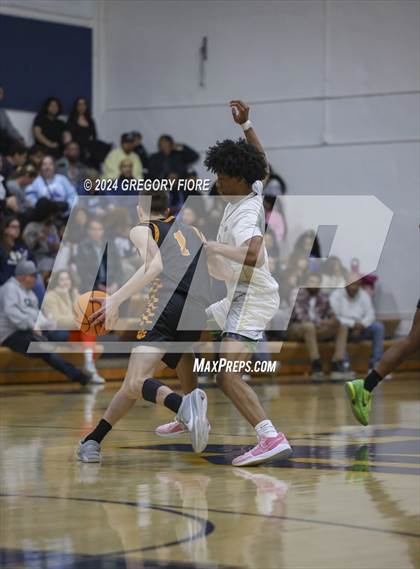 Thumbnail 2 in Notre Dame (SO) vs. Poly photogallery.