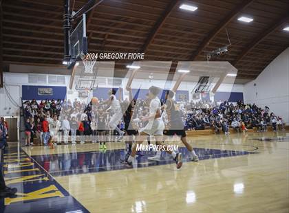 Thumbnail 2 in Notre Dame (SO) vs. Poly photogallery.