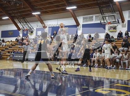 Thumbnail 3 in Notre Dame (SO) vs. Poly photogallery.