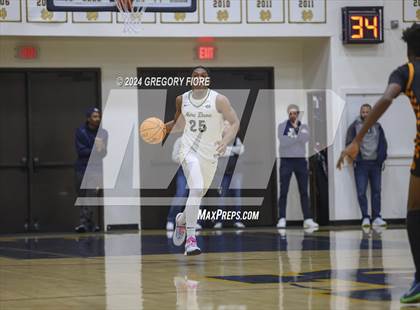 Thumbnail 3 in Notre Dame (SO) vs. Poly photogallery.