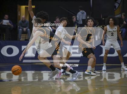 Thumbnail 2 in Notre Dame (SO) vs. Poly photogallery.