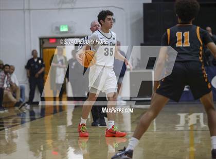 Thumbnail 3 in Notre Dame (SO) vs. Poly photogallery.