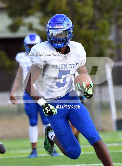 Thumbnail 1 in Salem @ Camden Catholic (Scrimmage) photogallery.