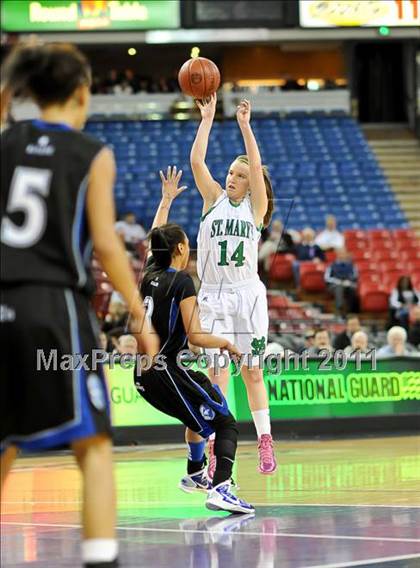 Thumbnail 3 in St. Mary's vs. Rialto (CIF State D2 Final) photogallery.