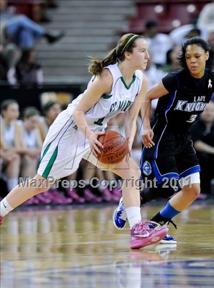 Thumbnail 2 in St. Mary's vs. Rialto (CIF State D2 Final) photogallery.