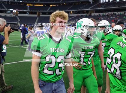Thumbnail 1 in Westbrook vs. May (UIL Football 1A D1 Finals) photogallery.