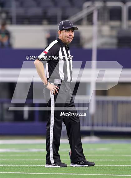 Thumbnail 2 in Westbrook vs. May (UIL Football 1A D1 Finals) photogallery.