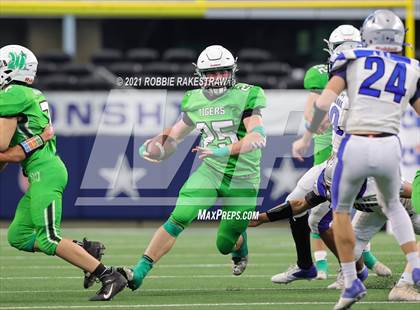 Thumbnail 2 in Westbrook vs. May (UIL Football 1A D1 Finals) photogallery.