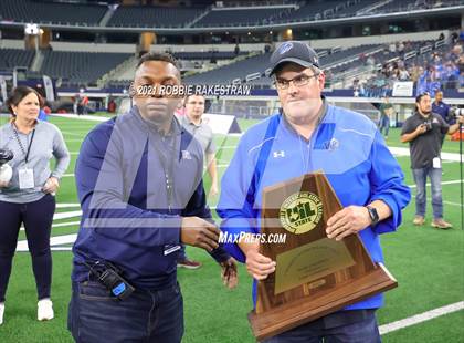 Thumbnail 3 in Westbrook vs. May (UIL Football 1A D1 Finals) photogallery.