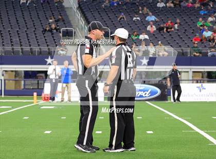 Thumbnail 1 in Westbrook vs. May (UIL Football 1A D1 Finals) photogallery.