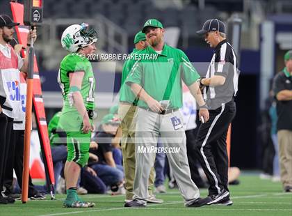 Thumbnail 2 in Westbrook vs. May (UIL Football 1A D1 Finals) photogallery.