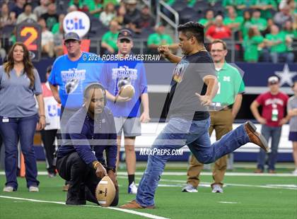 Thumbnail 1 in Westbrook vs. May (UIL Football 1A D1 Finals) photogallery.