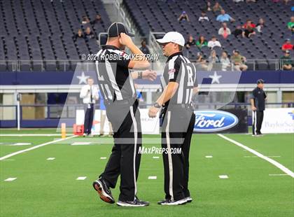 Thumbnail 3 in Westbrook vs. May (UIL Football 1A D1 Finals) photogallery.