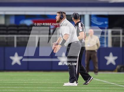 Thumbnail 2 in Westbrook vs. May (UIL Football 1A D1 Finals) photogallery.