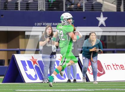 Thumbnail 2 in Westbrook vs. May (UIL Football 1A D1 Finals) photogallery.