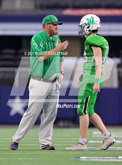 Thumbnail 3 in Westbrook vs. May (UIL Football 1A D1 Finals) photogallery.