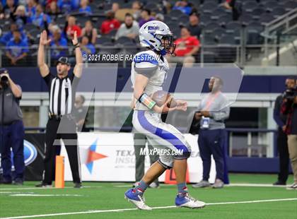 Thumbnail 1 in Westbrook vs. May (UIL Football 1A D1 Finals) photogallery.