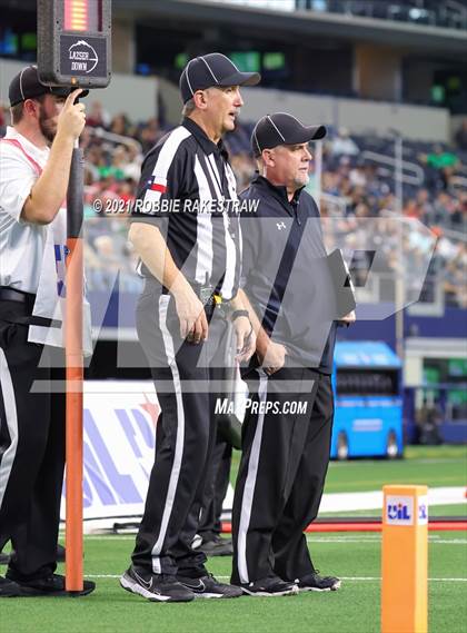 Thumbnail 1 in Westbrook vs. May (UIL Football 1A D1 Finals) photogallery.