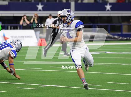 Thumbnail 1 in Westbrook vs. May (UIL Football 1A D1 Finals) photogallery.